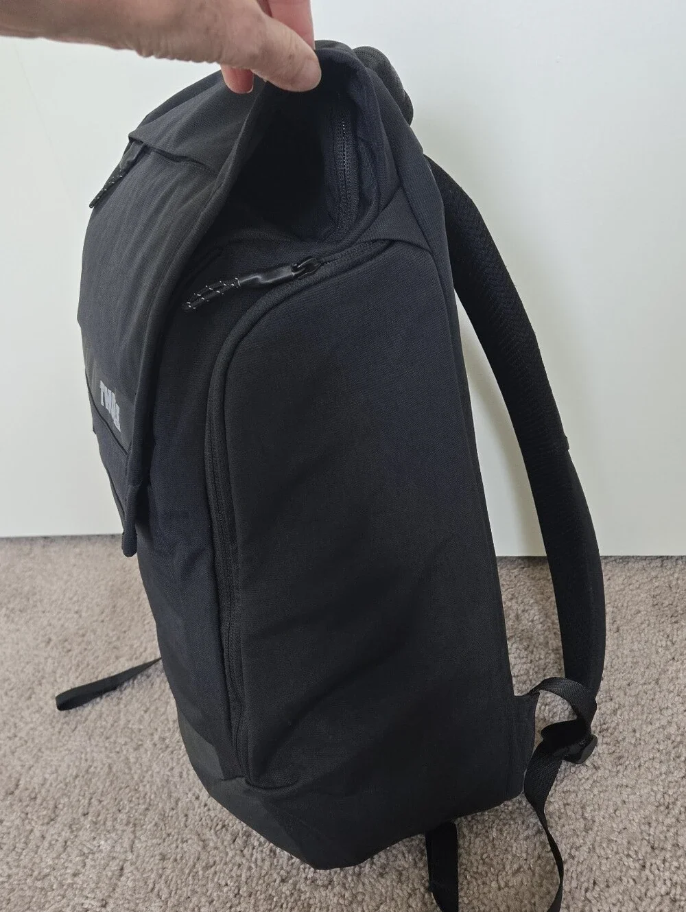 Thule Paramount 27L Backpack Black Laptop Compartment Water-resistant Nylon